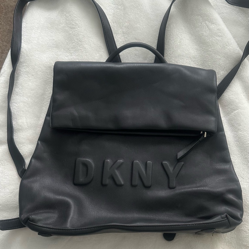 DKNY Men's Backpack in Black Leather